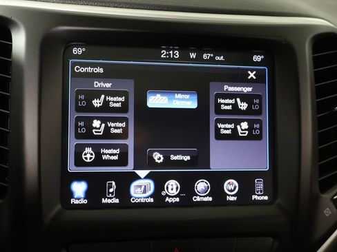 Used 2015 Jeep Cherokee Trailhawk w/ Comfort/Convenience Group AWD/4WD image 44