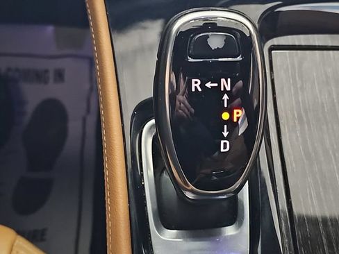 Used 2019 Buick LaCrosse Essence w/ Sun and Shade Package FWD image 17