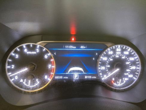 Used 2020 Nissan Sentra SV w/ Electronics Package image 23