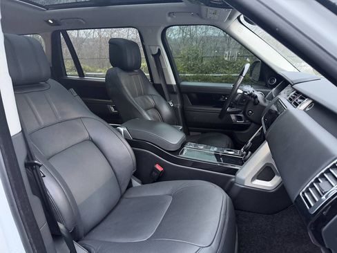 Used 2019 Land Rover Range Rover Long Wheelbase Supercharged image 15