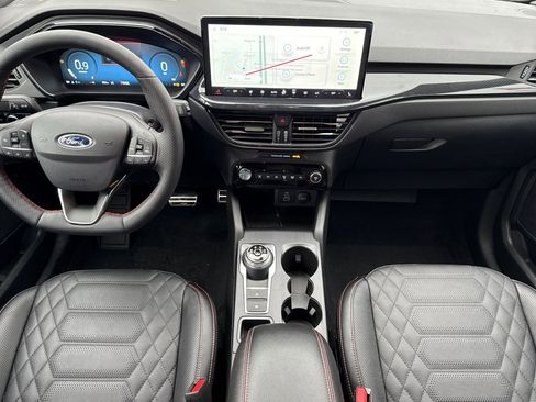 Used 2024 Ford Escape ST-Line Elite w/ Premium Technology Package image 13