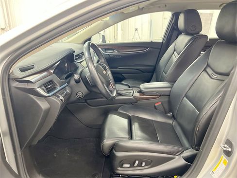 Used 2019 Cadillac XTS Premium Luxury image 19