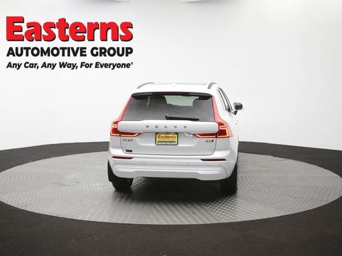Used 2022 Volvo XC60 B5 Momentum AWD/4WD image 40