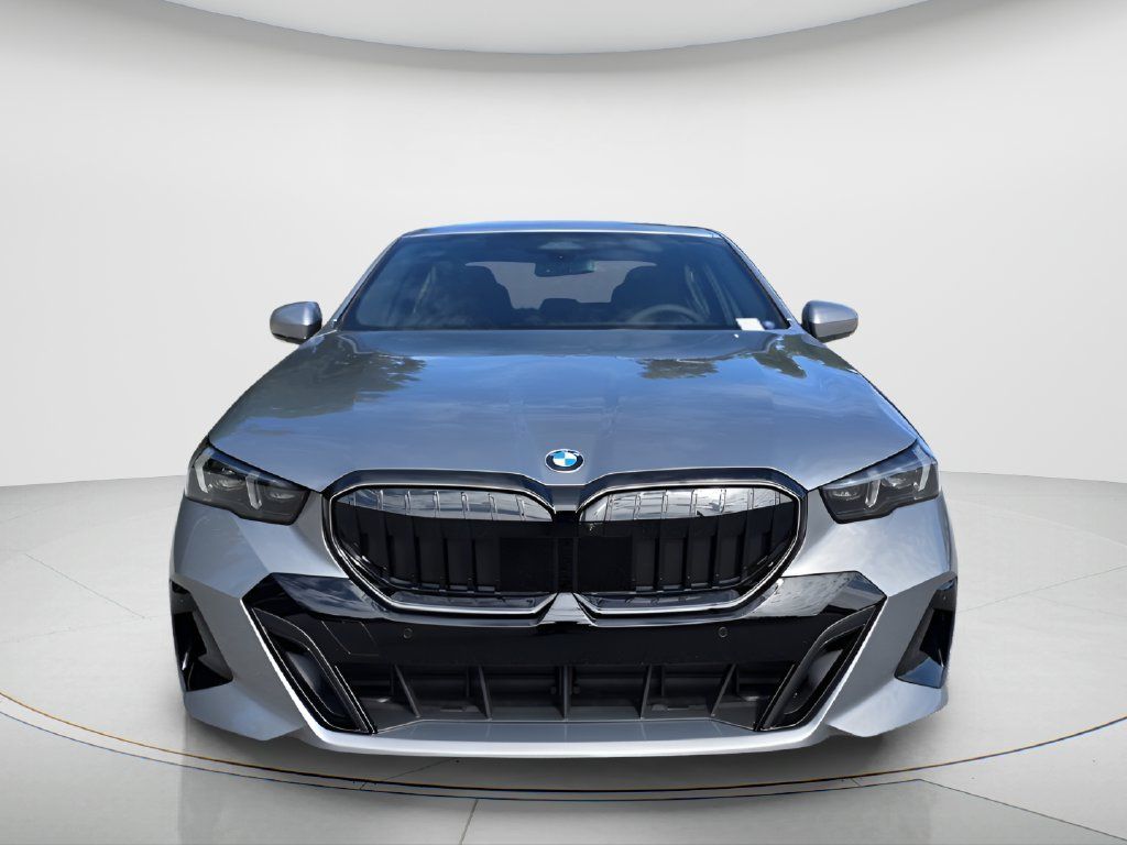 New 2027 BMW 530i xDrive w/ M Sport Package AWD/4WD image 3