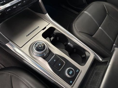 Used 2023 Ford Explorer Limited w/ Limited Technology Package image 26