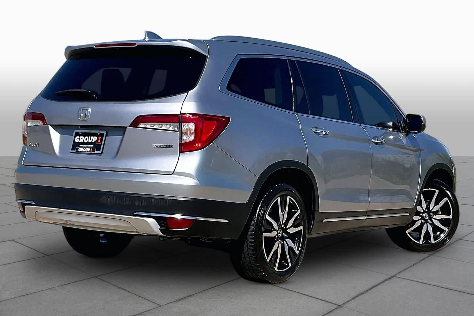 Used 2019 Honda Pilot Touring image 13