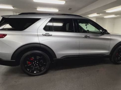 Used 2020 Ford Explorer ST w/ ST Street Pack AWD/4WD image 9