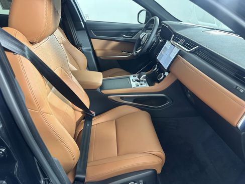 Used 2026 Jaguar F-PACE R-Dynamic S AWD/4WD image 19