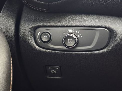 Used 2021 Chevrolet Blazer Premier image 22