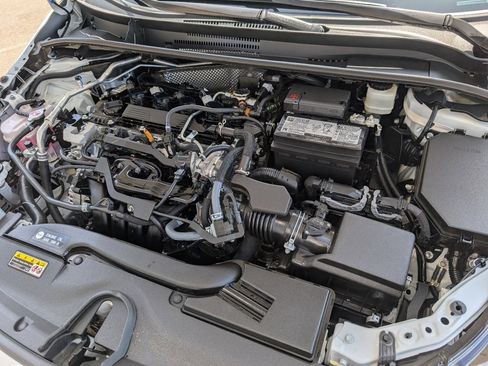 Used 2025 Toyota Corolla SE w/ SE Premium Package image 20