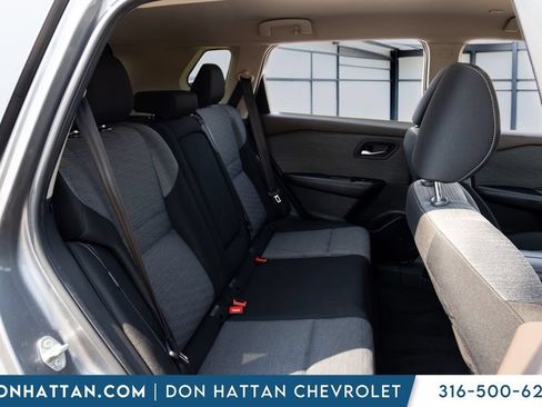 Used 2023 Nissan Rogue SV AWD/4WD image 19