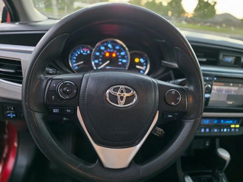 Used 2016 Toyota Corolla LE FWD image 22