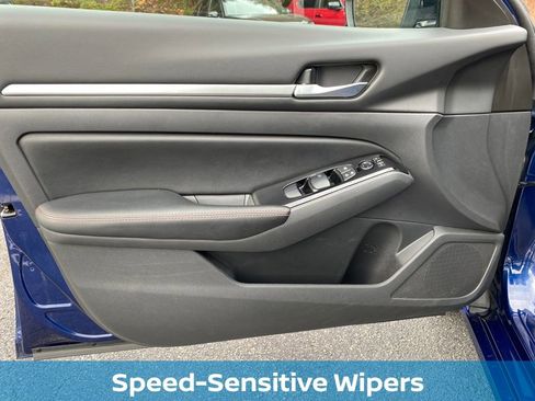 Used 2024 Nissan Altima 2.5 SR image 23