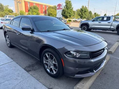 Used 2017 Dodge Charger SXT w/ AWD Plus Group image 2