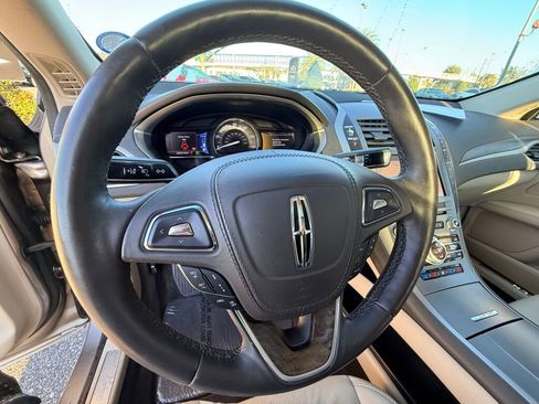 Used 2019 Lincoln MKZ Reserve image 31
