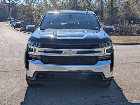 Used 2021 Chevrolet Silverado 1500 LT AWD/4WD image 2
