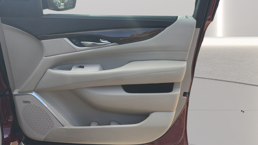 Used 2020 Cadillac Escalade Luxury RWD image 28
