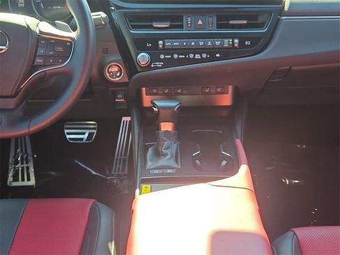 Used 2023 Lexus ES 300h F Sport image 20