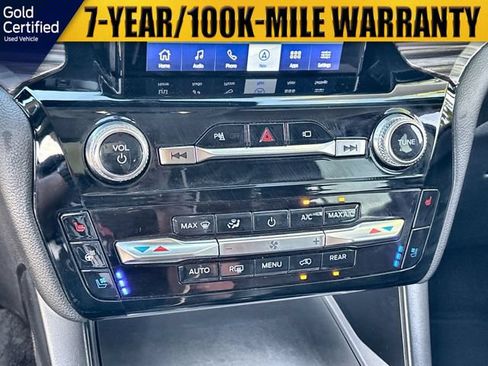 Used 2023 Ford Explorer Limited w/ Limited Technology Package RWD image 28