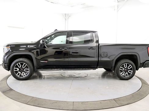 Used 2022 GMC Sierra 1500 AT4 w/ AT4 Premium Package image 4