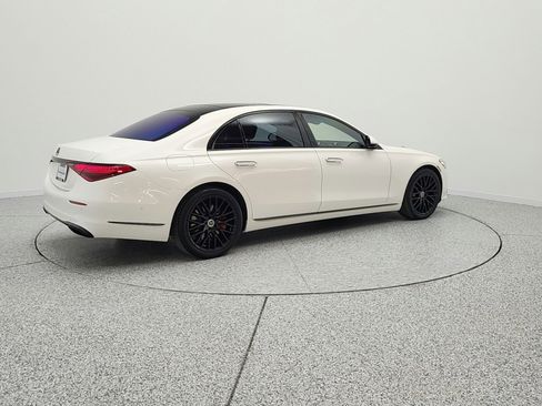 Used 2022 Mercedes-Benz S 500 4MATIC image 5