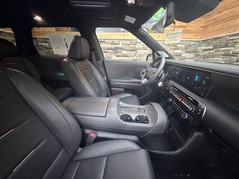 Used 2026 Hyundai Palisade Calligraphy AWD/4WD image 16