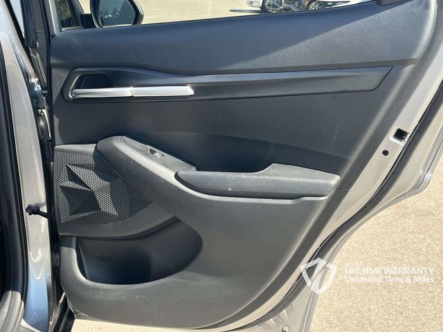 Used 2024 Kia Seltos LX AWD/4WD image 25