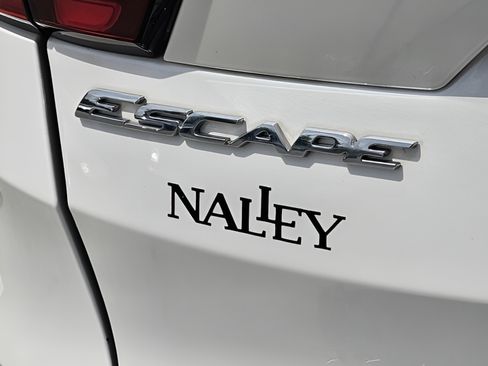 Used 2019 Ford Escape Titanium FWD image 31