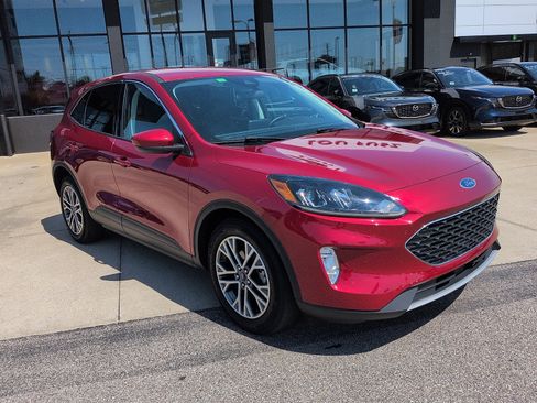 Used 2022 Ford Escape SEL FWD image 1