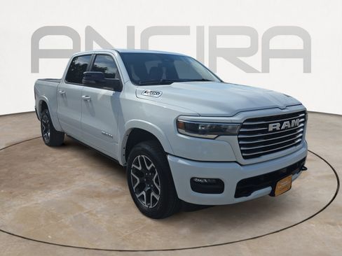 Certified 2025 RAM 1500 Laramie w/ Laramie Southwest Edition AWD/4WD image 4