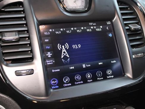 Used 2021 Chrysler 300 S RWD image 19