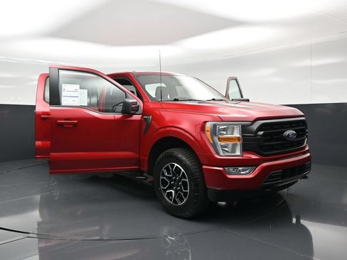 Certified 2022 Ford F150 XLT w/ Equipment Group 301A Mid AWD/4WD image 33