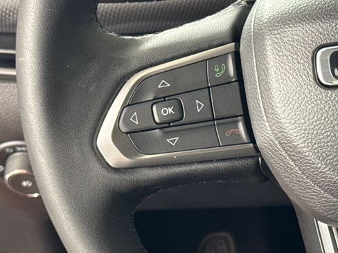 New 2026 Jeep Compass Latitude AWD/4WD image 17