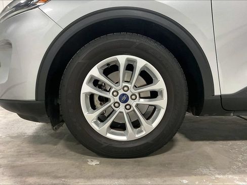 Used 2022 Ford Escape SE FWD image 10