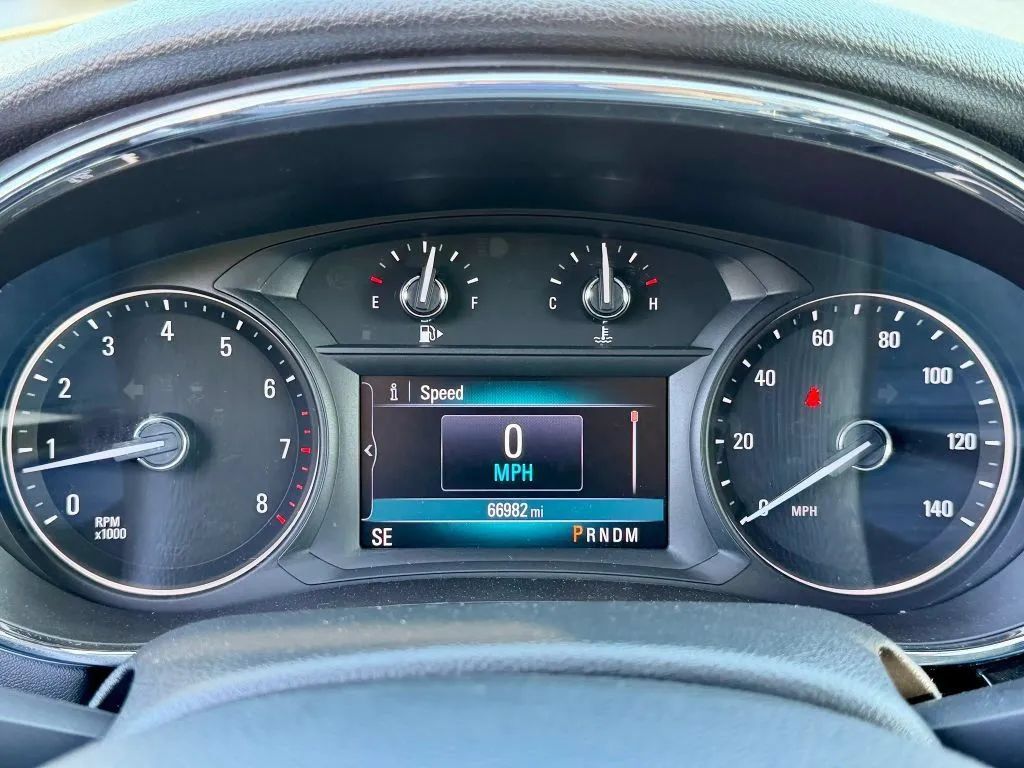 Used 2019 Buick Encore Sport Touring AWD/4WD image 21