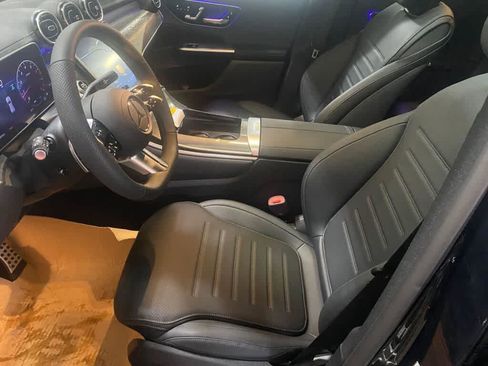 New 2026 Mercedes-Benz GLC 300 4MATIC image 9