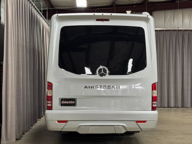 Used 2018 Mercedes-Benz Sprinter 3500 image 6