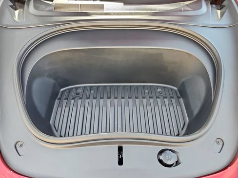 Used 2024 Tesla Model 3 Performance AWD/4WD image 25