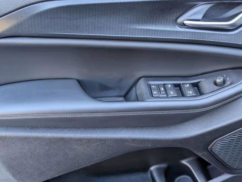 Used 2023 Jeep Grand Cherokee L Laredo image 10