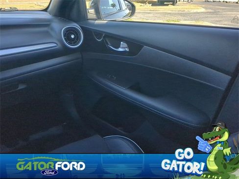 Used 2023 Kia Forte GT-Line w/ GT-Line Premium Package image 18