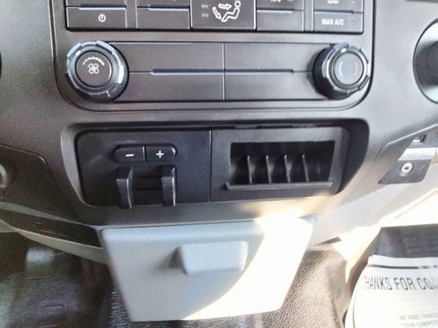 Used 2016 Ford F250 XL w/ Power Equipment Group image 29