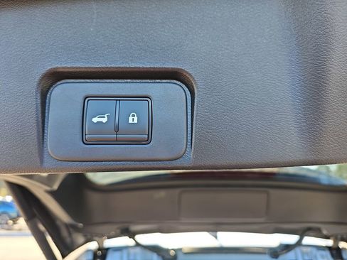 New 2026 Nissan Rogue SV FWD image 18