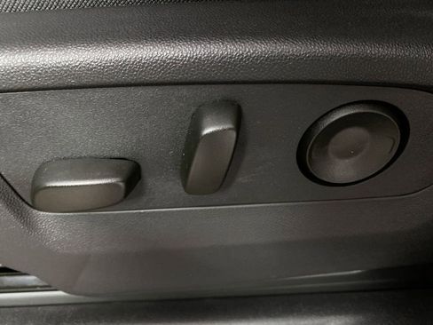 Used 2026 GMC Sierra 1500 Elevation image 12