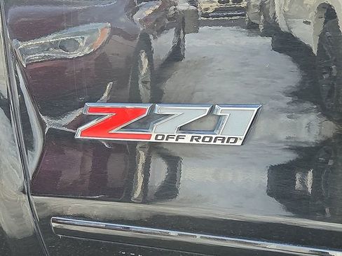 Used 2019 Chevrolet Silverado 1500 LT w/ All Star Edition image 33