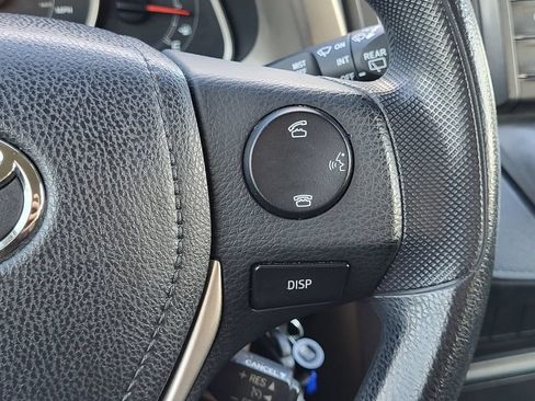 Used 2014 Toyota RAV4 LE AWD/4WD image 18