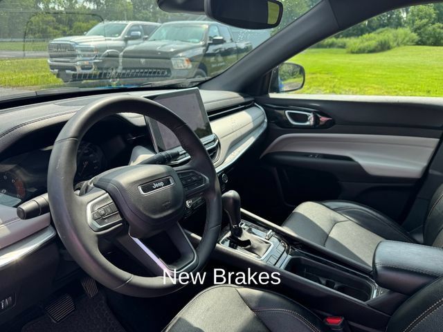 Used 2023 Jeep Compass Limited AWD/4WD image 4