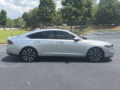 Certified 2024 Honda Accord Touring image 10