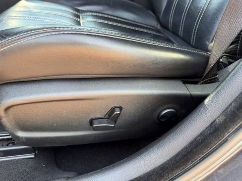 Used 2023 Chrysler 300 S image 12