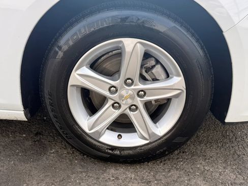 Used 2024 Chevrolet Malibu LT FWD image 28