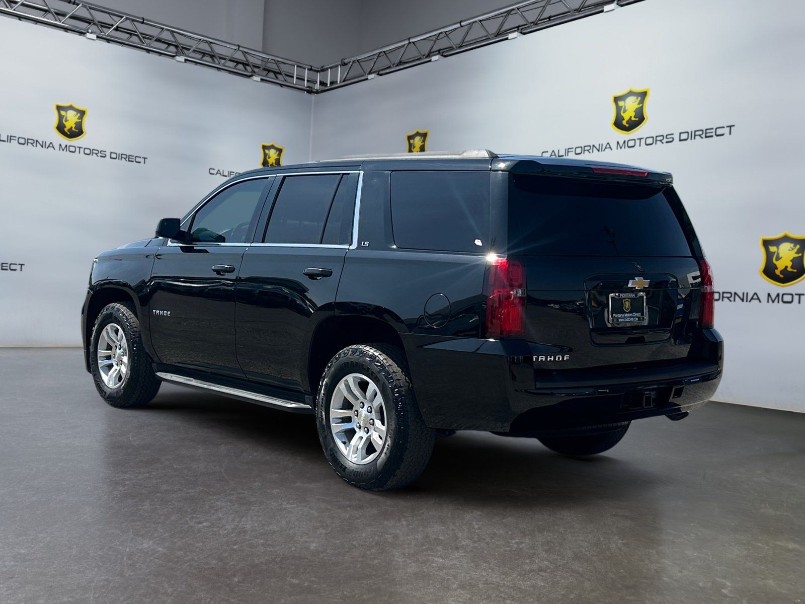 Used 2016 Chevrolet Tahoe LS w/ Max Trailering Package RWD image 3